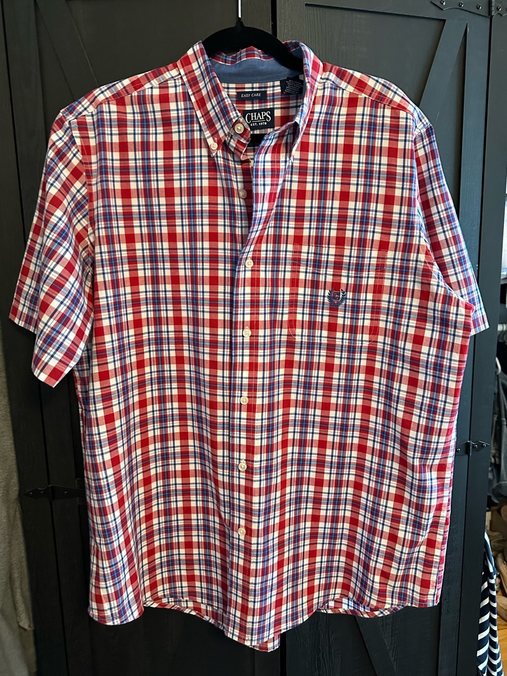 Chaps Men’s Red, White & Blue Plaid Short-Sleeve Button-Down Shirt